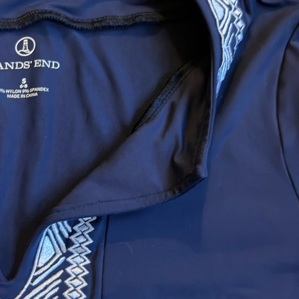 Lands End rashguard swim top dark blue white appliqué S preppy vacation beach
